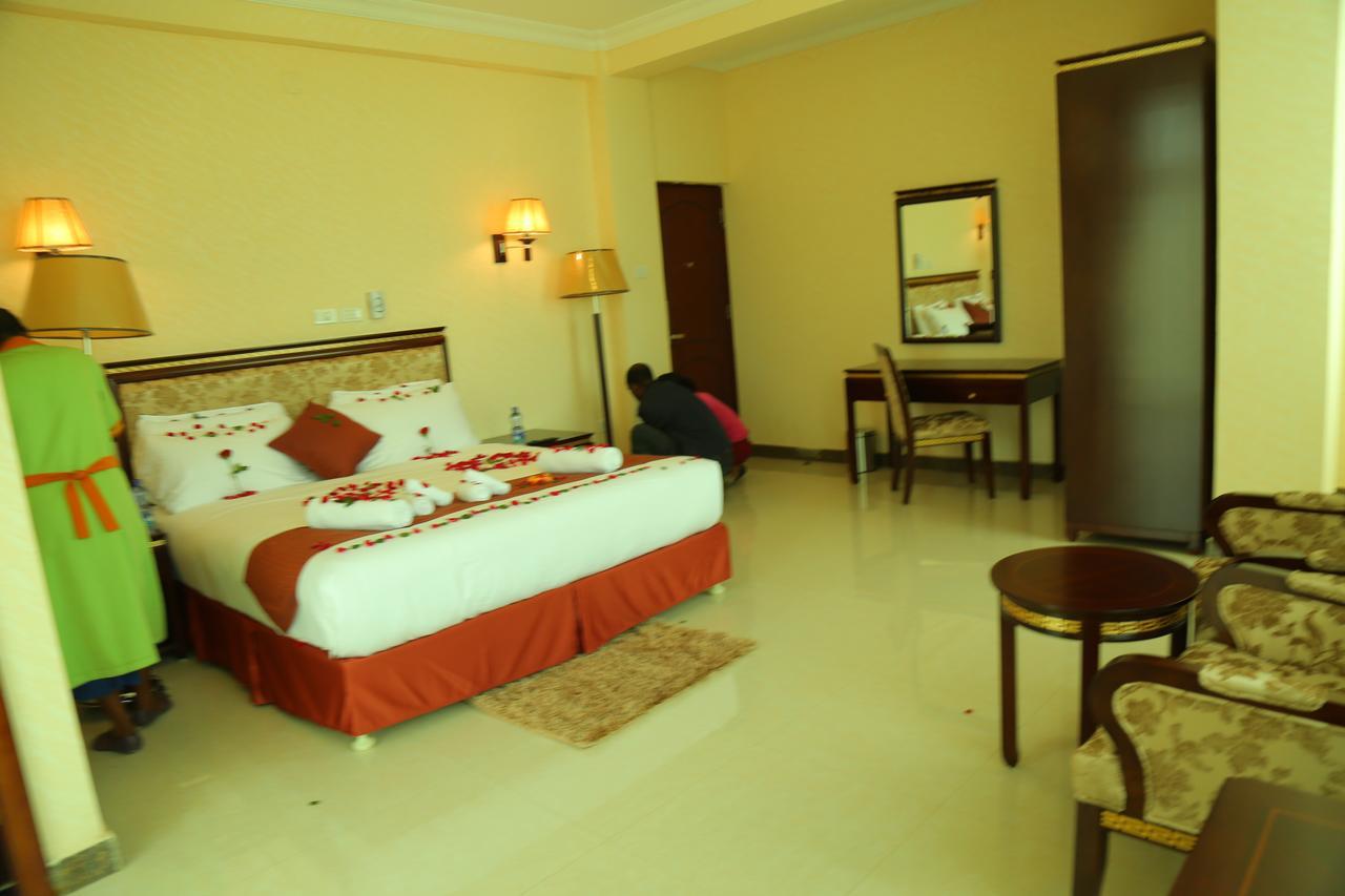 Solyana Hotel Bahir Dar Exterior foto